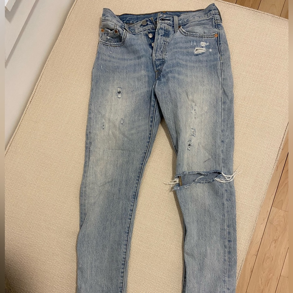 Levi distressed skinny boyfriend jeans
